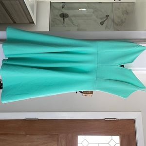 Lulu’s mint dress